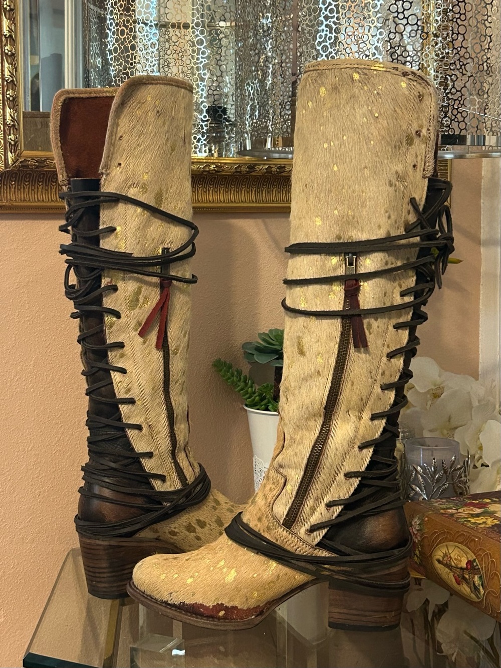 RARE Freebird Coal Calf Hide Light Cream with Gold Spots Lace-Up Leather Boot 9 - Picture 10 of 16